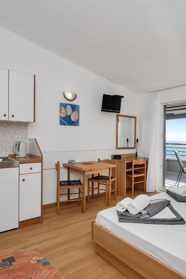 Apartments And Rooms By The Sea Baska Voda, Makarska - 2578 Esterno foto