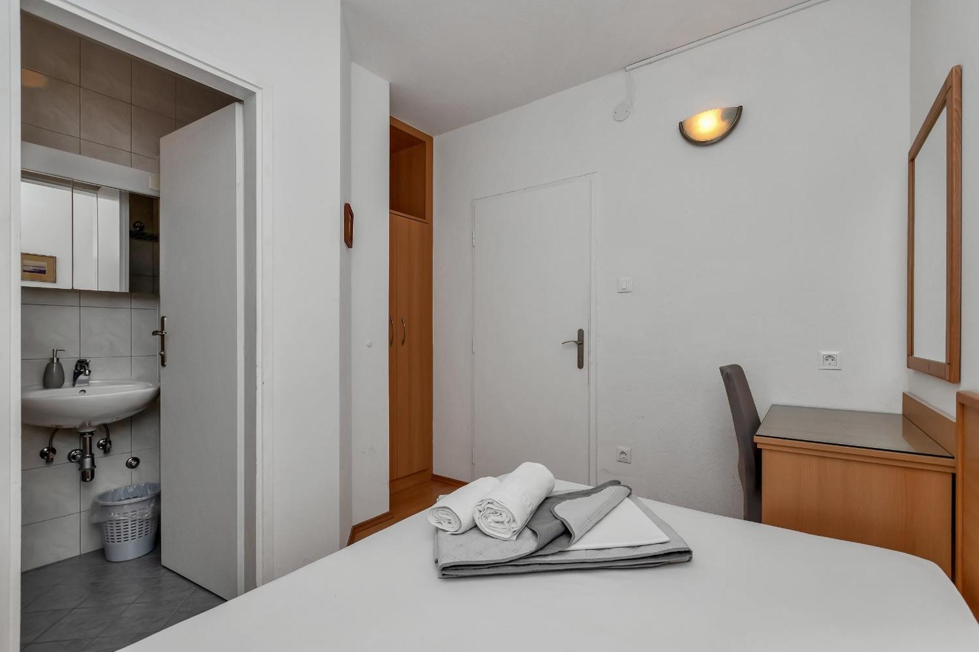 Apartments And Rooms By The Sea Baska Voda, Makarska - 2578 Camera foto